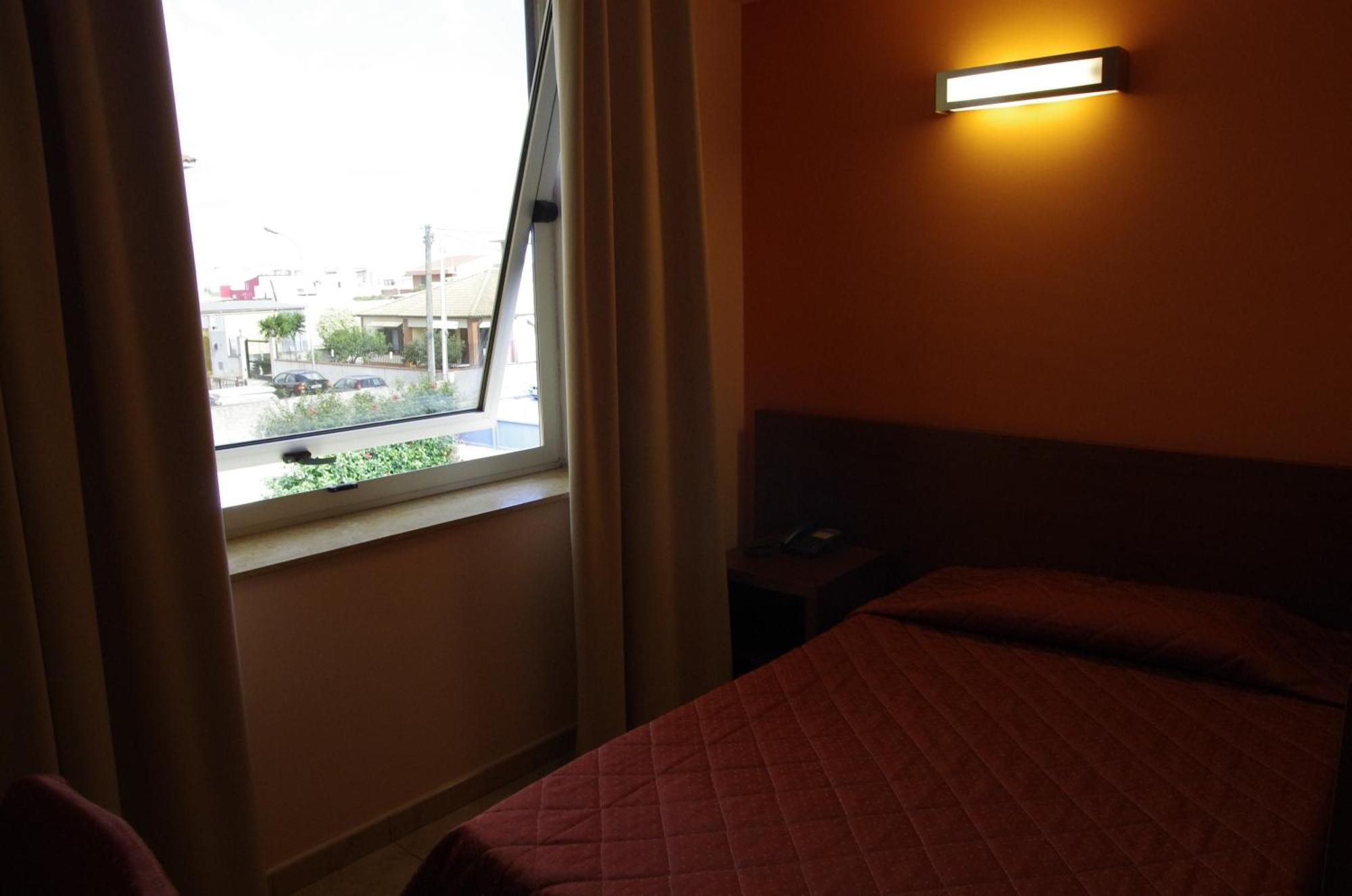 Hotel San Martino كاسيبيلي الغرفة الصورة